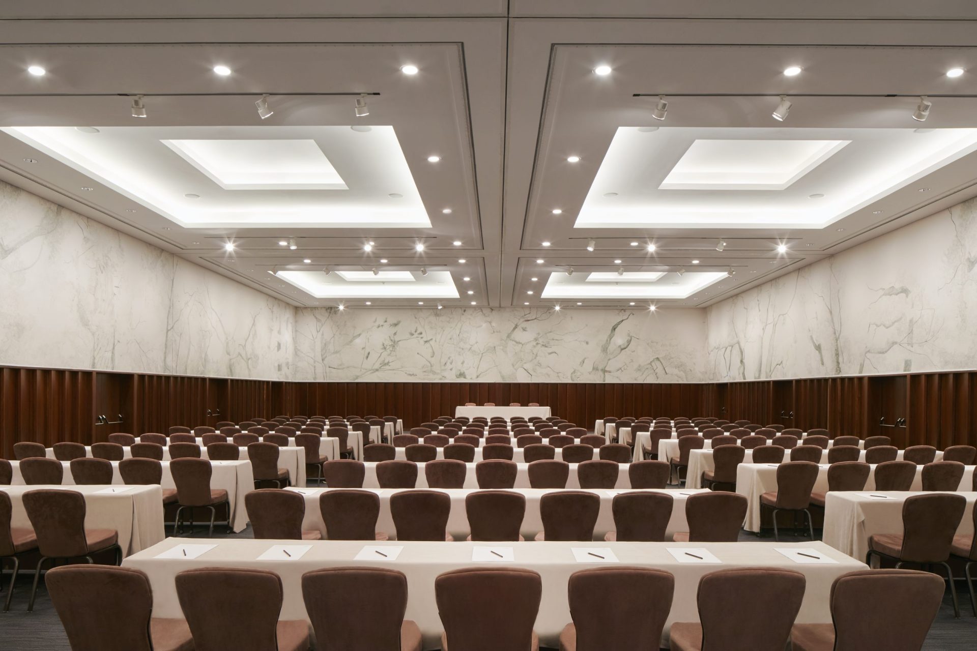 Victoria_Golf_Resort_&_Spa_Meeting_room_Conference_Setup