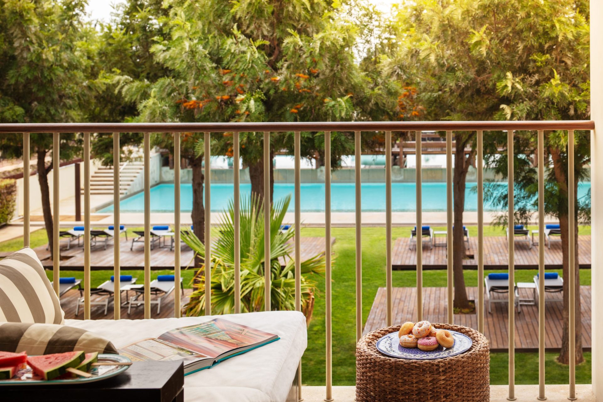 Victoria_Golf_Resort_&_Spa_Pool_View_Room_Terrace