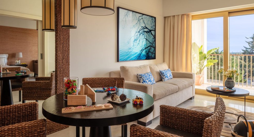 Victoria_Golf_Resort_&_Spa_Family_Suite_Dining_Table