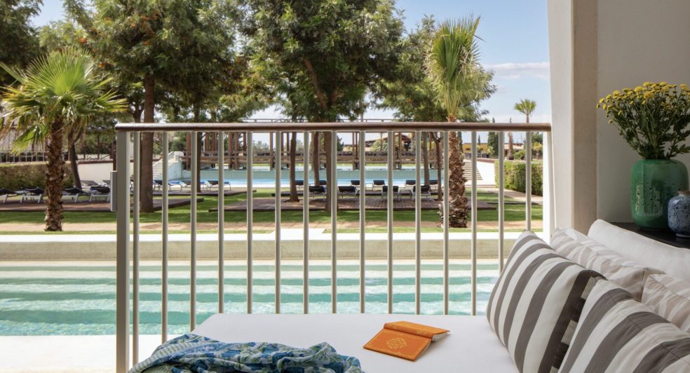 Victoria_Golf_Resort_&_Spa_Pool_Access_Room_Terrace